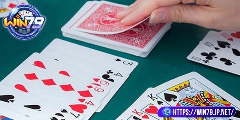Liêng Win79 Là Gì? Cách Chơi Bài Và Chiến Thuật Hiệu Quả 3 Nắm bắt mẹo tố hợp lý theo từng thế bài
